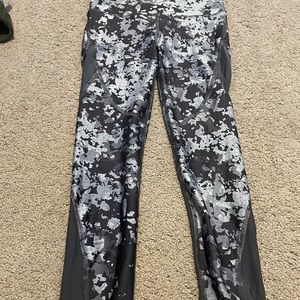 Camouflage Capri Leggings
